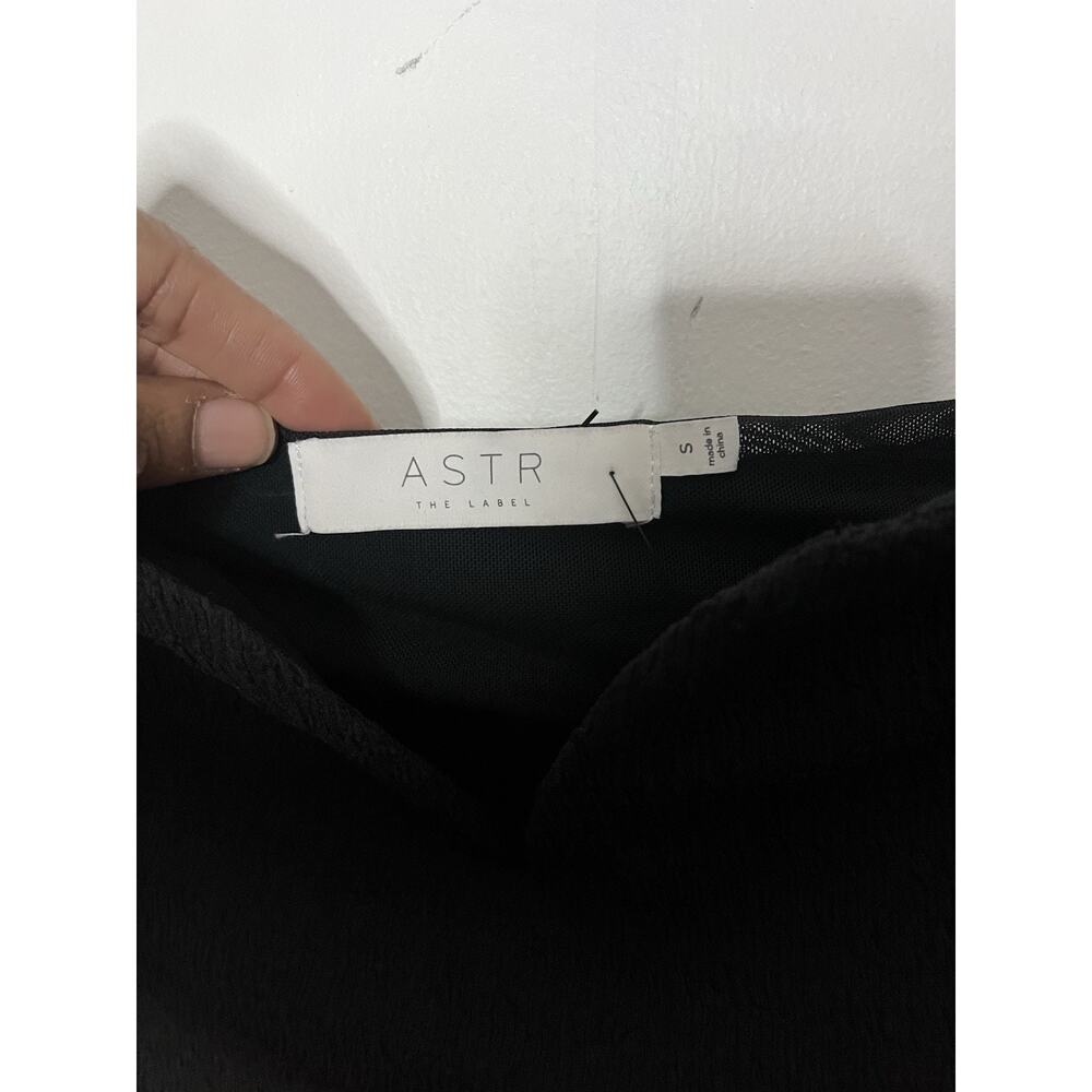 NWT ASTR The Label Textured Boned Sweetheart Neckline Crop Top Women’s Small - Picture 6 of 8